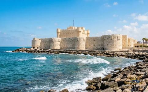 Private day trip from Cairo to Alexandria featuring coastal landmarks and ancient sites