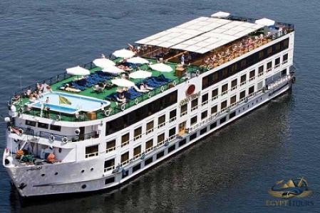 Luxury 3-day Nile River cruise ship sailing from Aswan to Luxor
