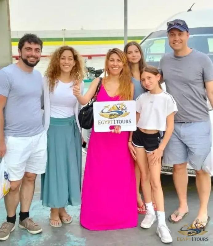 Private car transfer from Hurghada to Cairo with Egypt 1 Tours driver at resort pickup